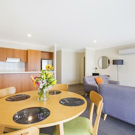 Quest Tamworth Aparthotel Екстериор снимка