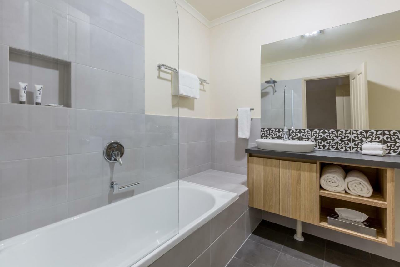 Quest Tamworth Aparthotel Екстериор снимка